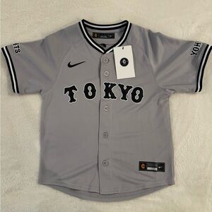 BNWT Tokyo Giants Jersey for Kids - Size 130